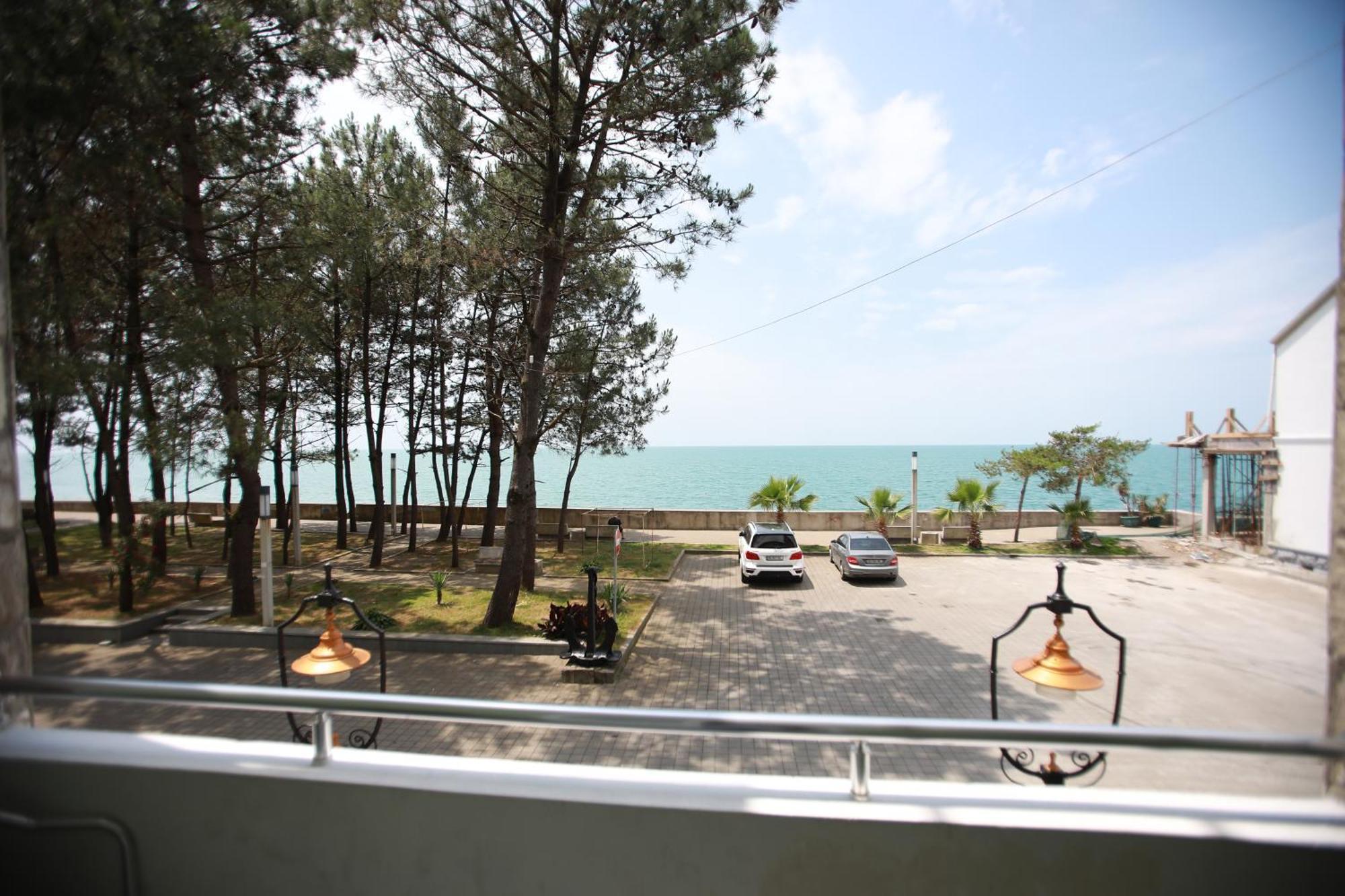 Green House Hotel Kobuleti Εξωτερικό φωτογραφία